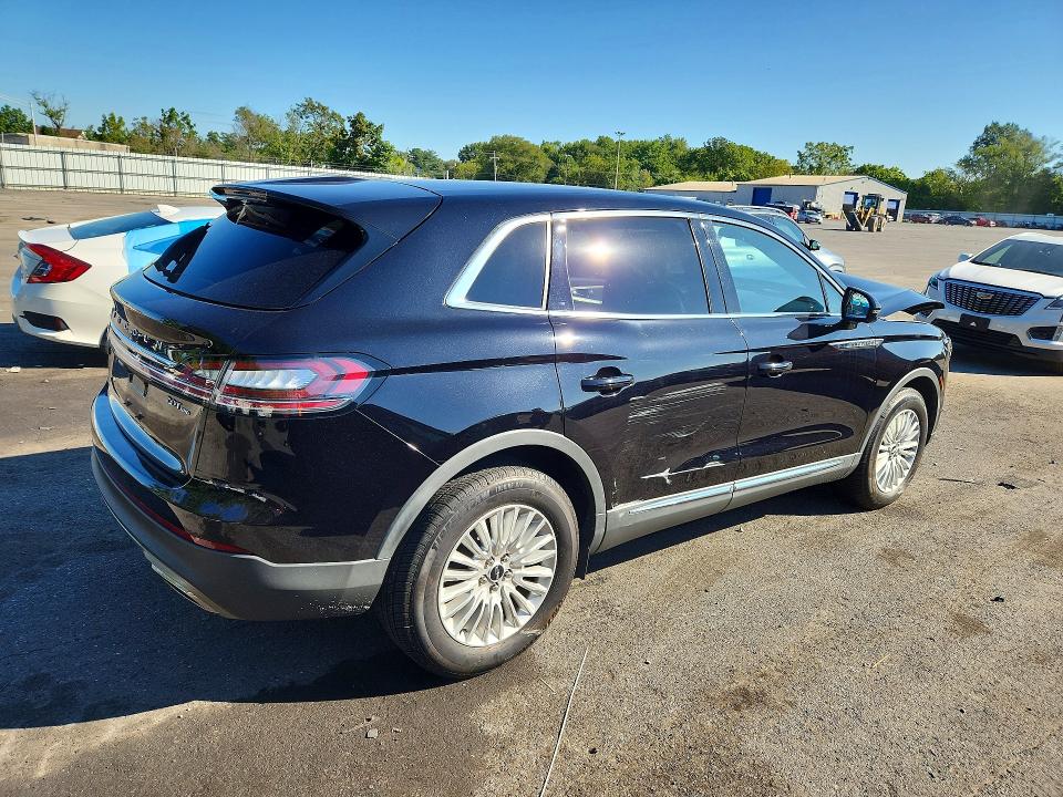Снимка 3 от търг – 2019 LINCOLN NAUTILUS с VIN 2LMPJ8J92KBL40615