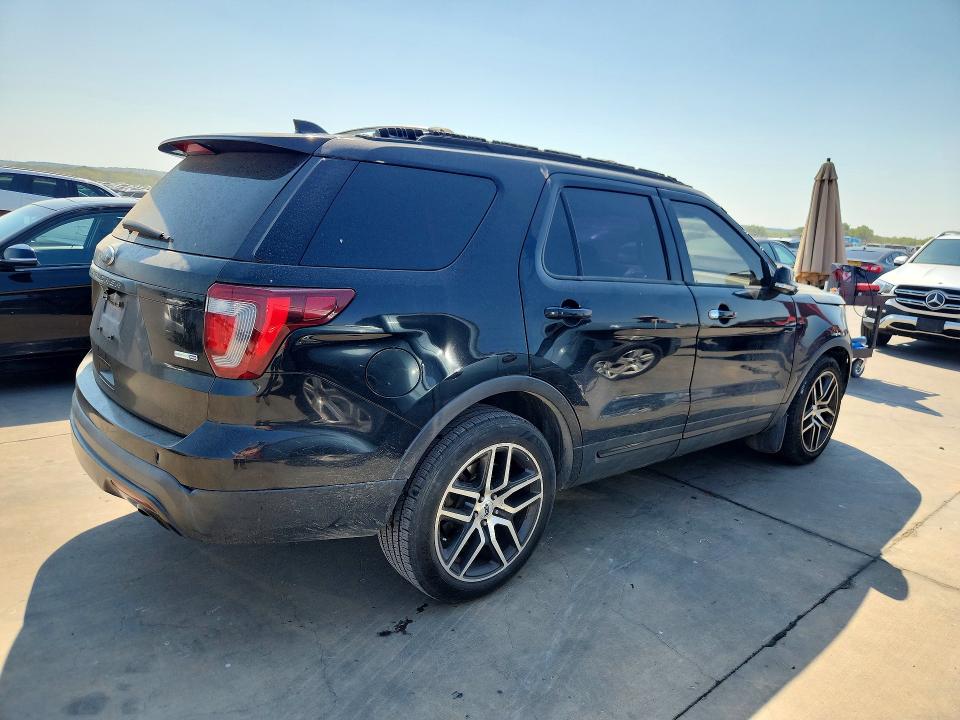 Photo 3 from auction – 2017 FORD EXPLORER with VIN 1FM5K8GT2HGC18034