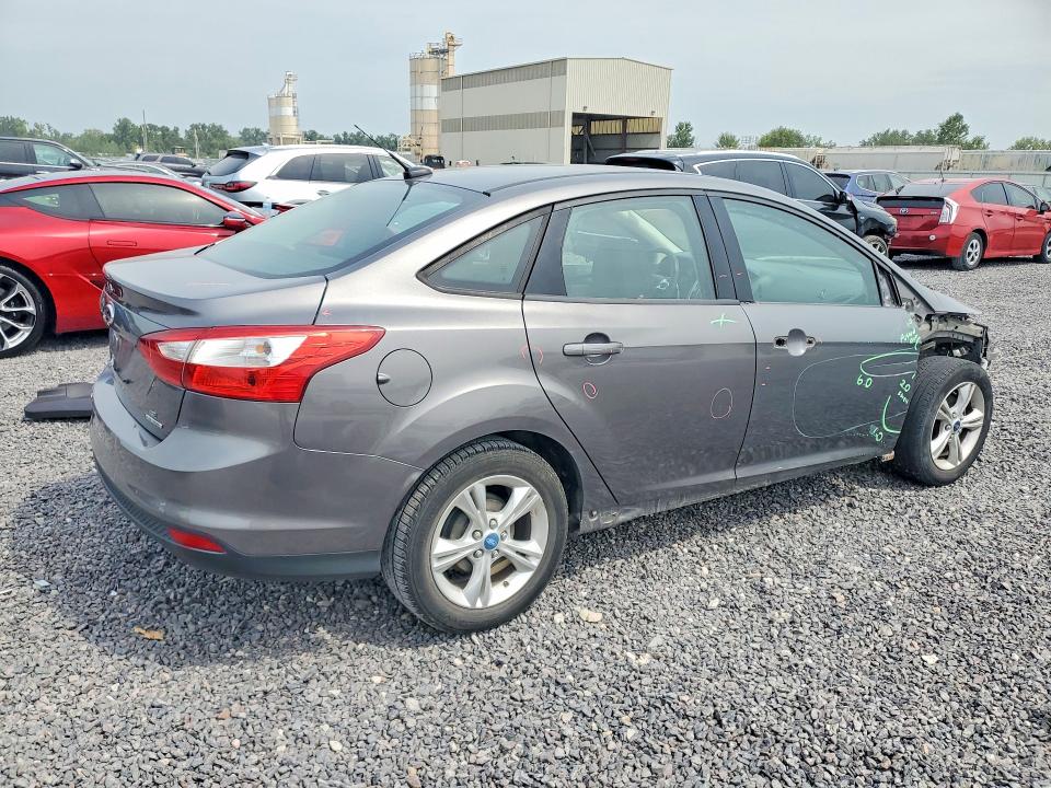Photo 3 from auction – 2013 FORD FOCUS with VIN 1FADP3F25DL274814