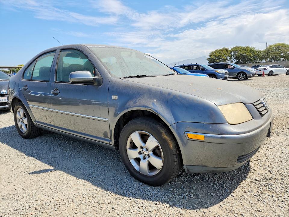 Photo 4 from auction – 2004 VOLKSWAGEN JETTA with VIN 3VWSR69M64M146586
