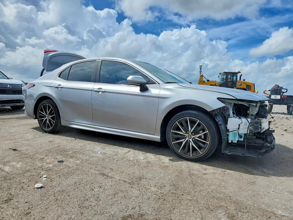 Photo 4 from auction – 2023 TOYOTA CAMRY with VIN 4T1G11AK2PU762276