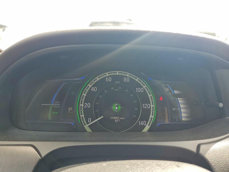 Photo 9 from auction – 2015 HONDA ACCORD with VIN 1HGCR6F31FA008703