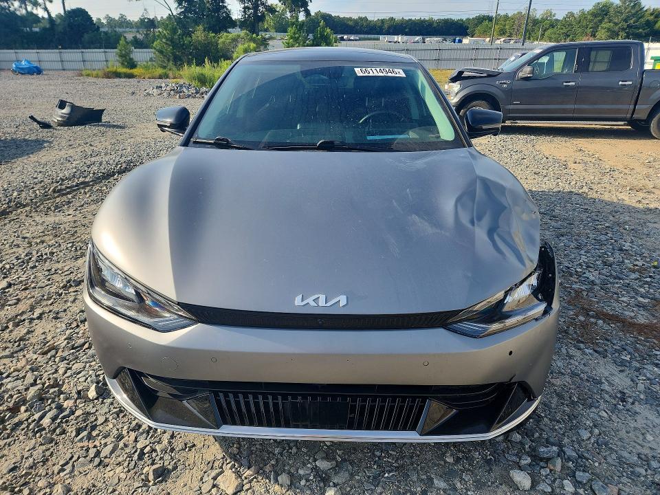 Photo 5 from auction – 2022 KIA EV6 with VIN KNDC3DLC0N5042101