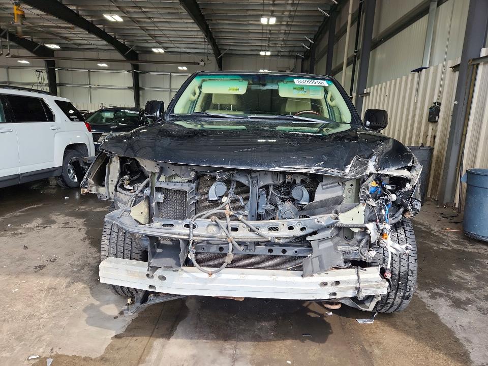 Photo 5 from auction – 2010 LEXUS LX with VIN JTJHY7AX2A4044489