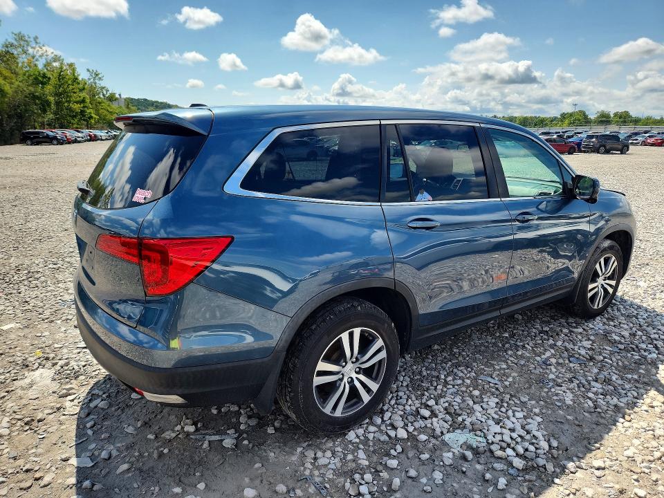 Photo 3 from auction – 2017 HONDA PILOT with VIN 5FNYF5H51HB048215