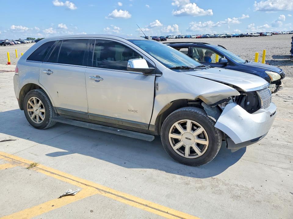 Photo 4 from auction – 2009 LINCOLN MKX with VIN 2LMDU68C99BJ04795