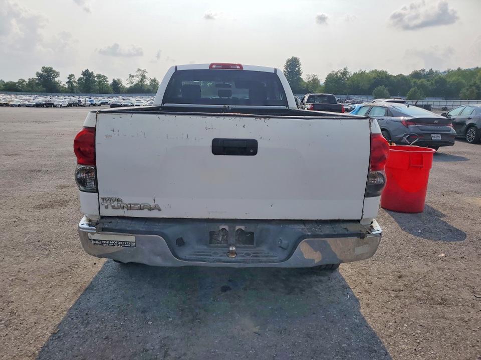 Photo 6 from auction – 2008 TOYOTA TUNDRA with VIN 5TFLU52198X009626