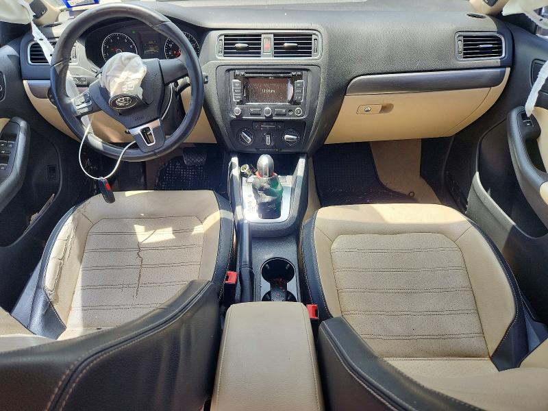 Photo 8 from auction – 2014 VOLKSWAGEN JETTA with VIN 3VWL07AJ2EM210842