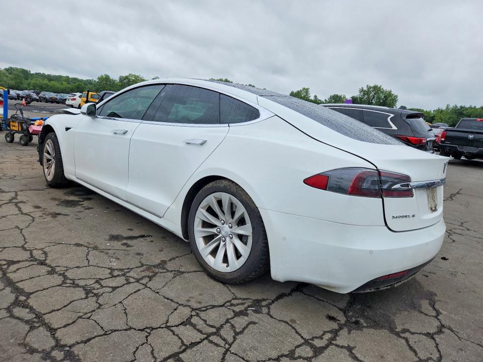 Photo 2 from auction – 2018 TESLA MODEL S with VIN 5YJSA1E22JF258299
