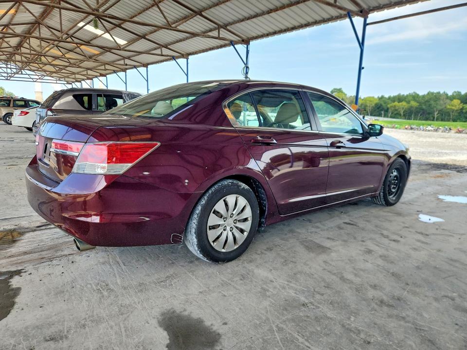 Photo 3 from auction – 2011 HONDA ACCORD with VIN 1HGCP2E34BA095572
