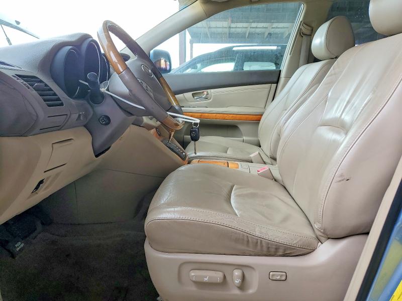 Photo 7 from auction – 2005 LEXUS RX with VIN 2T2GA31U45C028987