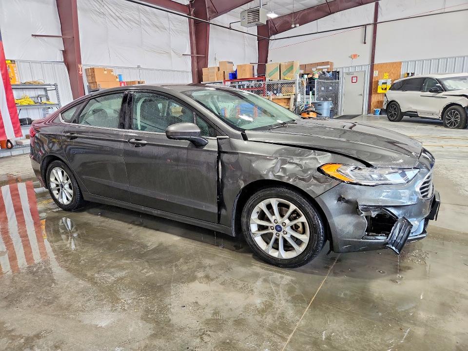 Photo 4 from auction – 2019 FORD FUSION with VIN 3FA6P0HD0KR229316