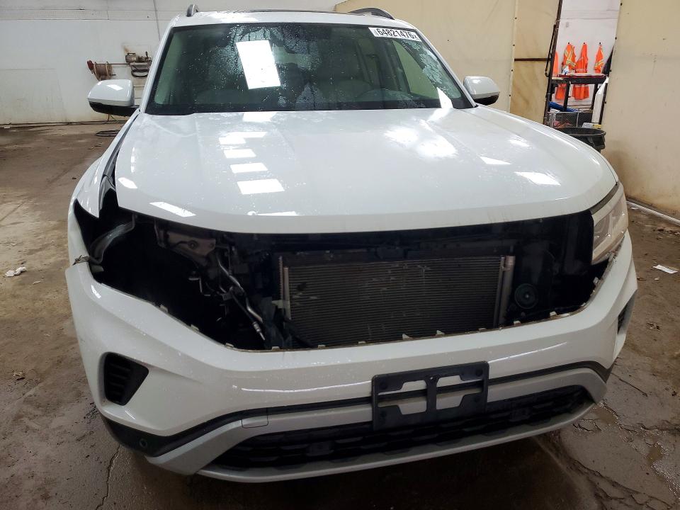 Photo 5 from auction – 2021 VOLKSWAGEN ATLAS with VIN 1V2KR2CAXMC564384