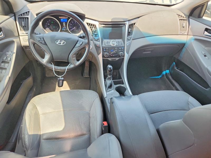 Photo 8 from auction – 2013 HYUNDAI SONATA with VIN KMHEC4A44DA098838