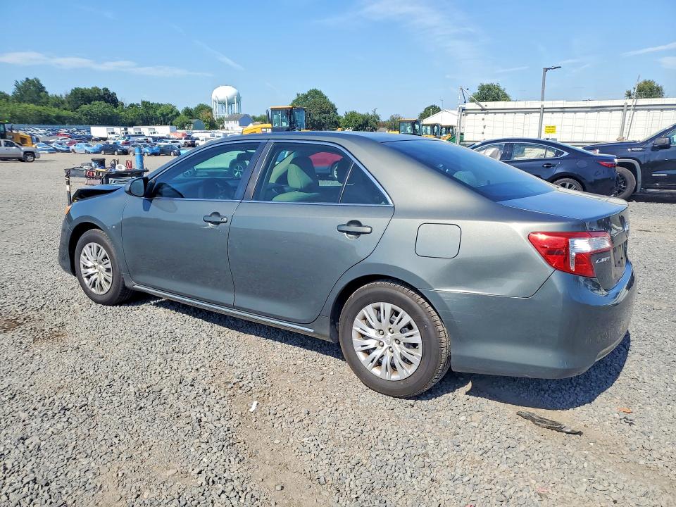 Photo 2 from auction – 2014 TOYOTA CAMRY with VIN 4T1BF1FK8EU810073