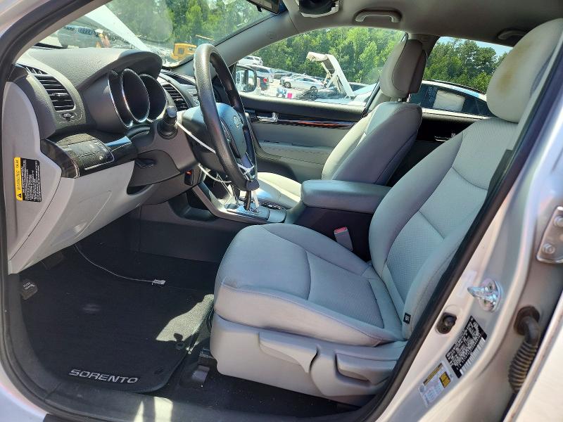 Photo 7 from auction – 2013 KIA SORENTO with VIN JTMZD31V476045957
