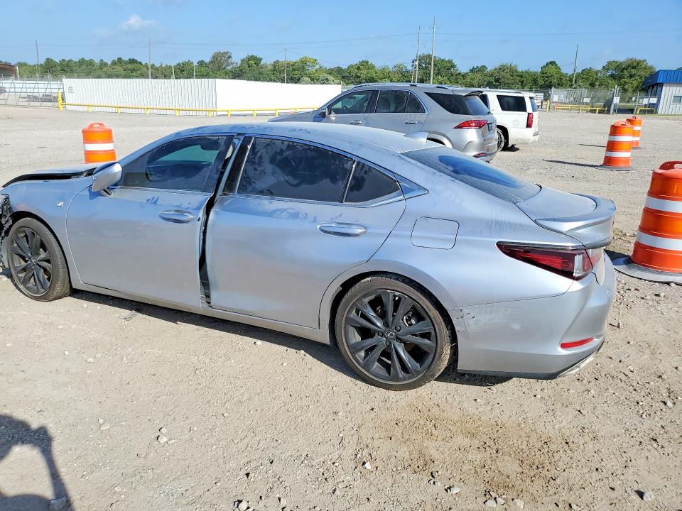 Zdjęcie 2 z aukcji – 2024 LEXUS ES z VIN 58AJZ1B1XRU175761