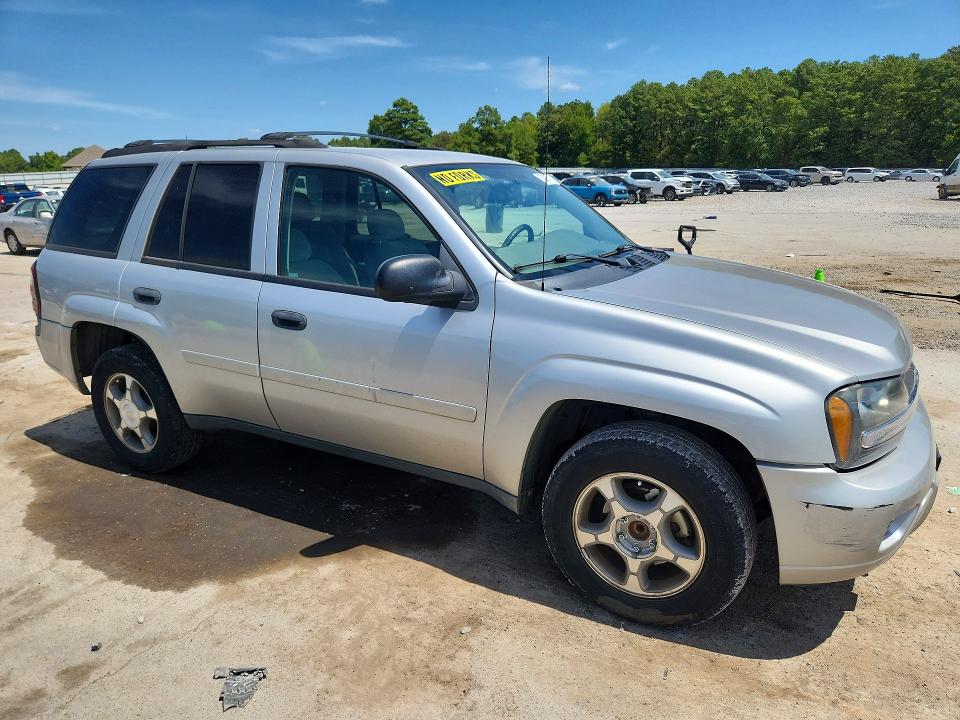 Photo 4 from auction – 2008 CHEVROLET TRAIL BLAZER with VIN 1GNDS13S682196788