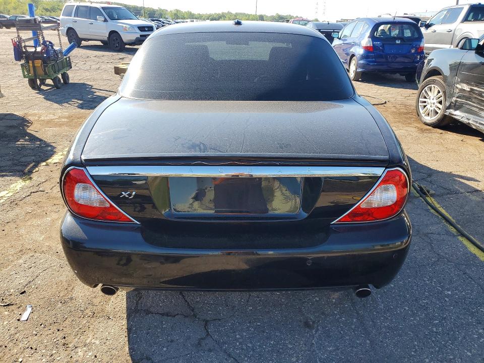 Photo 6 from auction – 2009 JAGUAR XJ8 with VIN SAJWA79B99SH31570