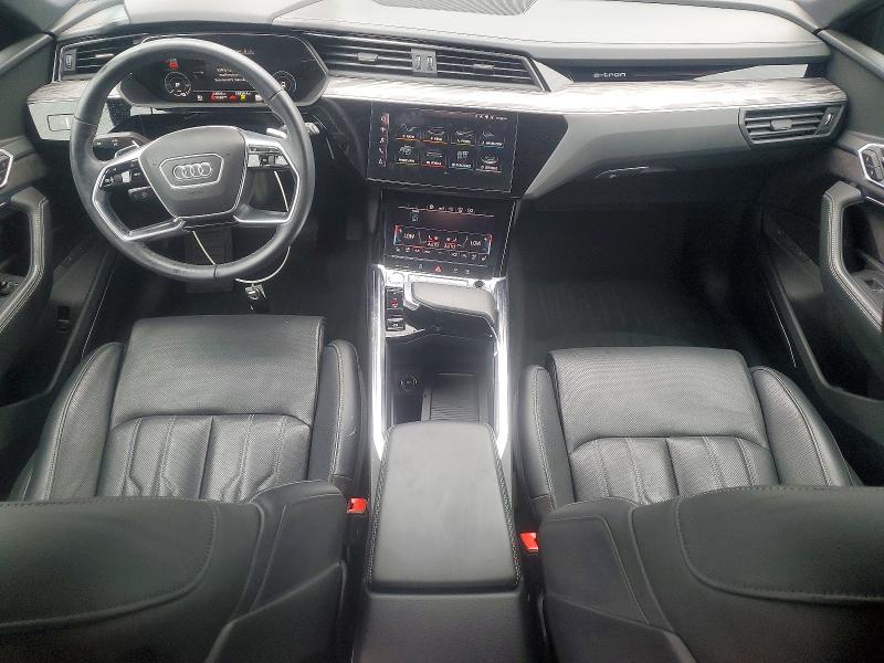 Zdjęcie 8 z aukcji – 2019 AUDI E-TRON z VIN WA1VAAGE3KB006760