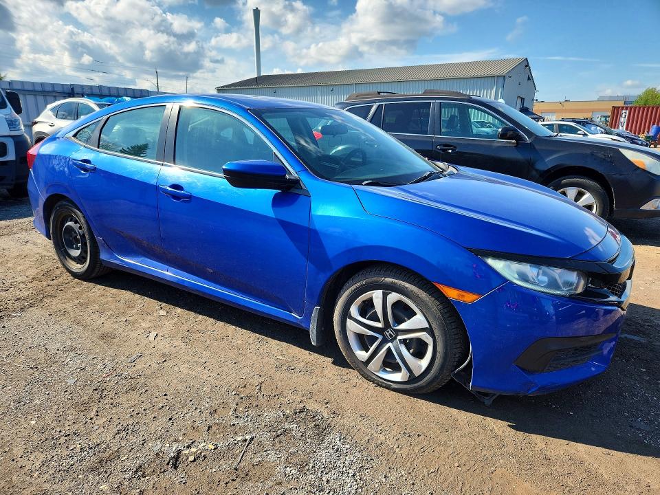 Photo 4 from auction – 2018 HONDA CIVIC with VIN 2HGFC2F5XJH012235