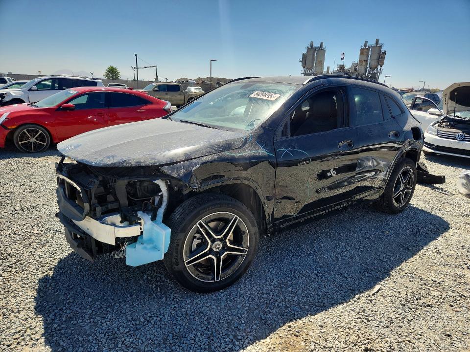 2022 MERCEDES-BENZ GLA