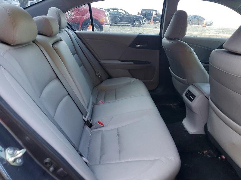Photo 10 from auction – 2017 HONDA ACCORD with VIN 1HGCR2F89HA067652