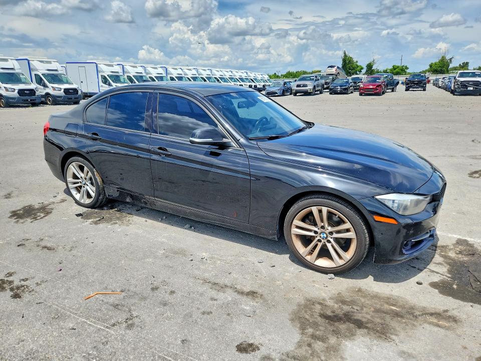 Photo 4 from auction – 2013 BMW 328 with VIN WBA3B3C50DF541601