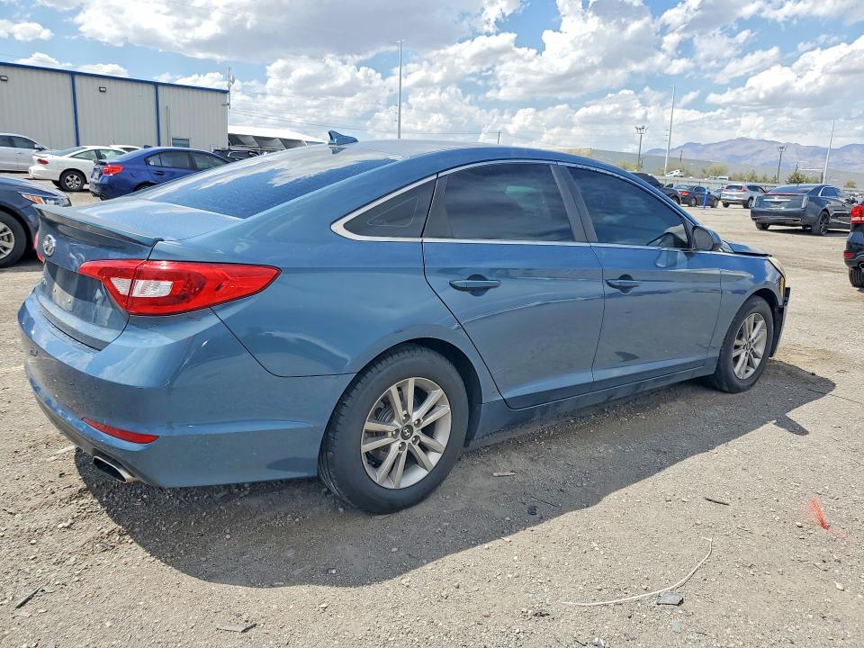 Photo 3 from auction – 2016 HYUNDAI SONATA with VIN 5NPE24AF4GH383061