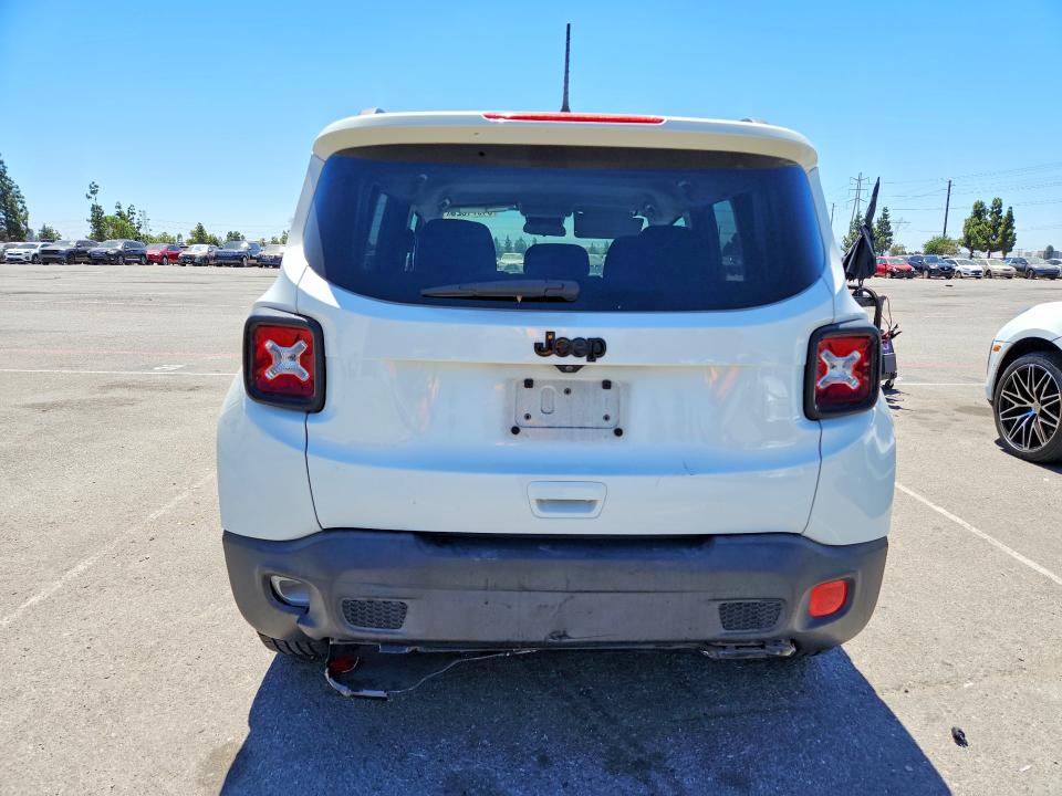 Photo 6 from auction – 2018 JEEP RENEGADE with VIN ZACCJABB4JPJ20617