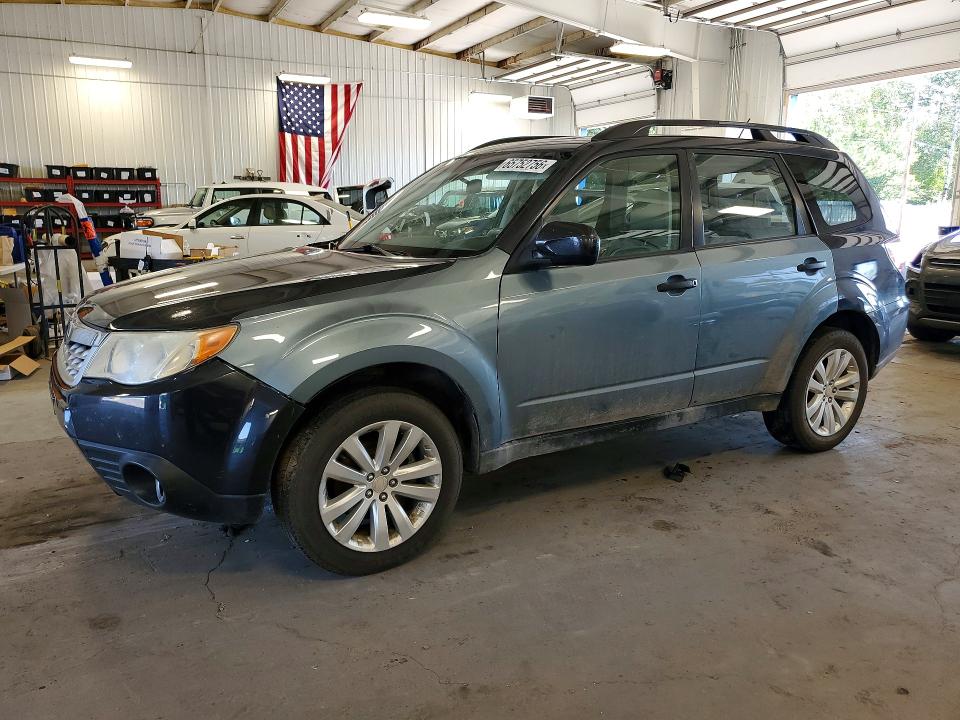 SUBA FORESTER 2012 with VIN JF2SHAEC6CH420668 - Photo from auction