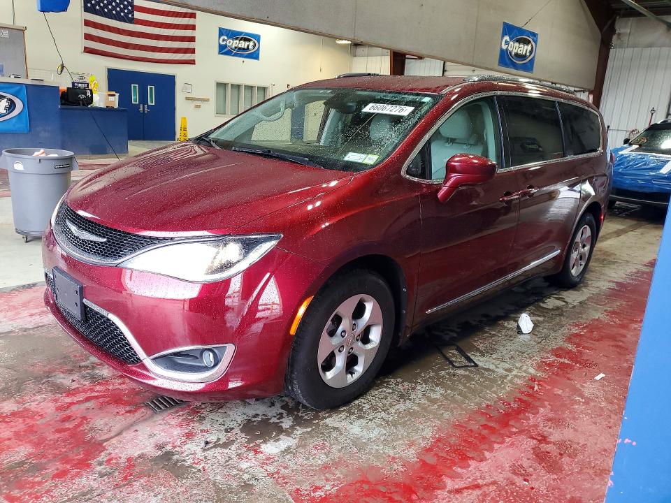 2017 CHRYSLER PACIFICA - Търг №66067276