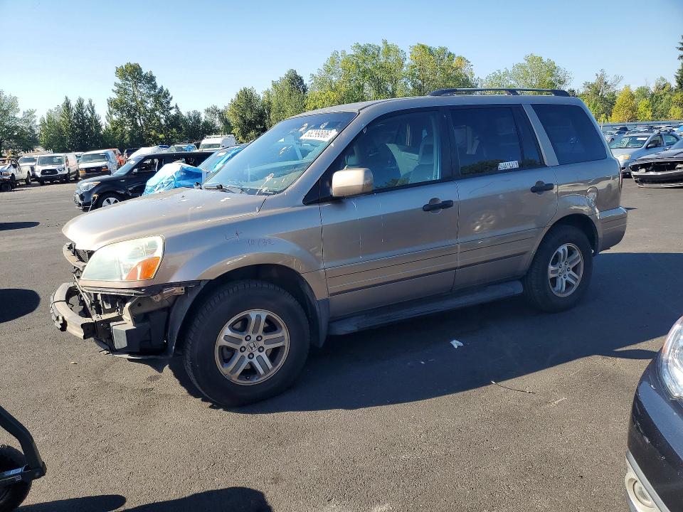HONDA PILOT 2004 with VIN 2HKYF18704H500774 - Photo from auction
