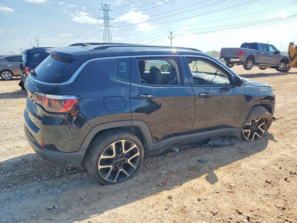Photo 3 from auction – 2018 JEEP COMPASS with VIN 3C4NJDCB9JT231555