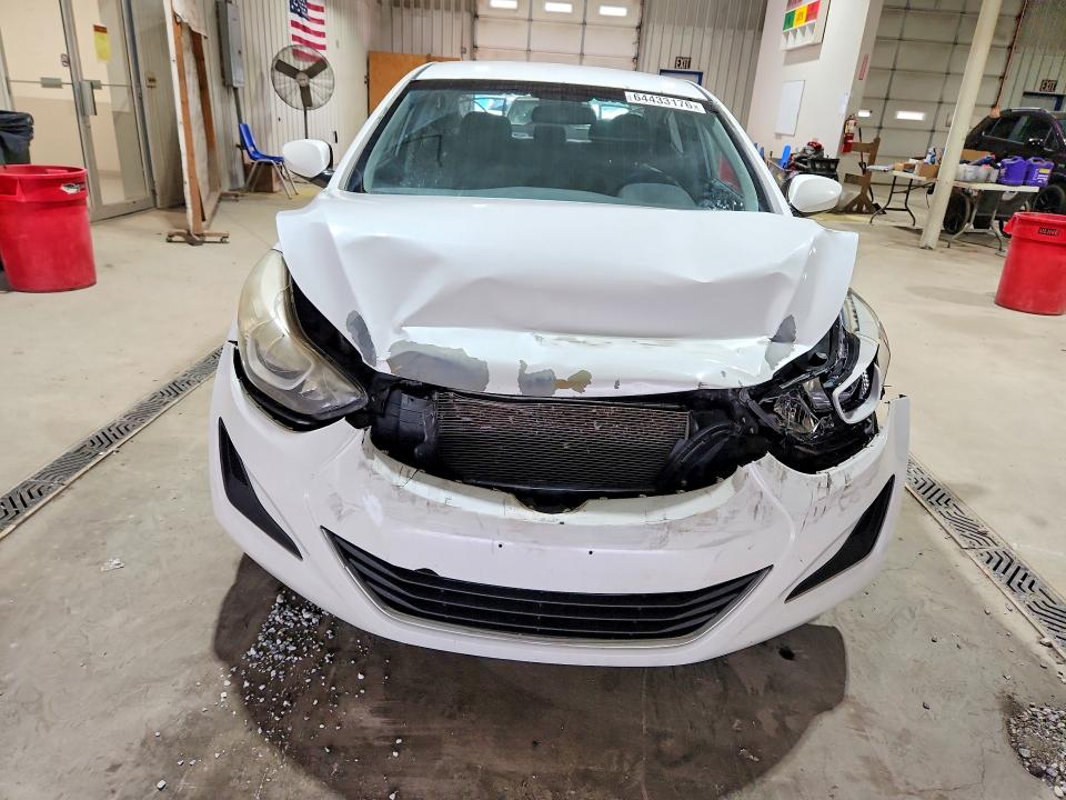 Photo 5 from auction – 2016 HYUNDAI ELANTRA with VIN 5NPDH4AE1GH693623