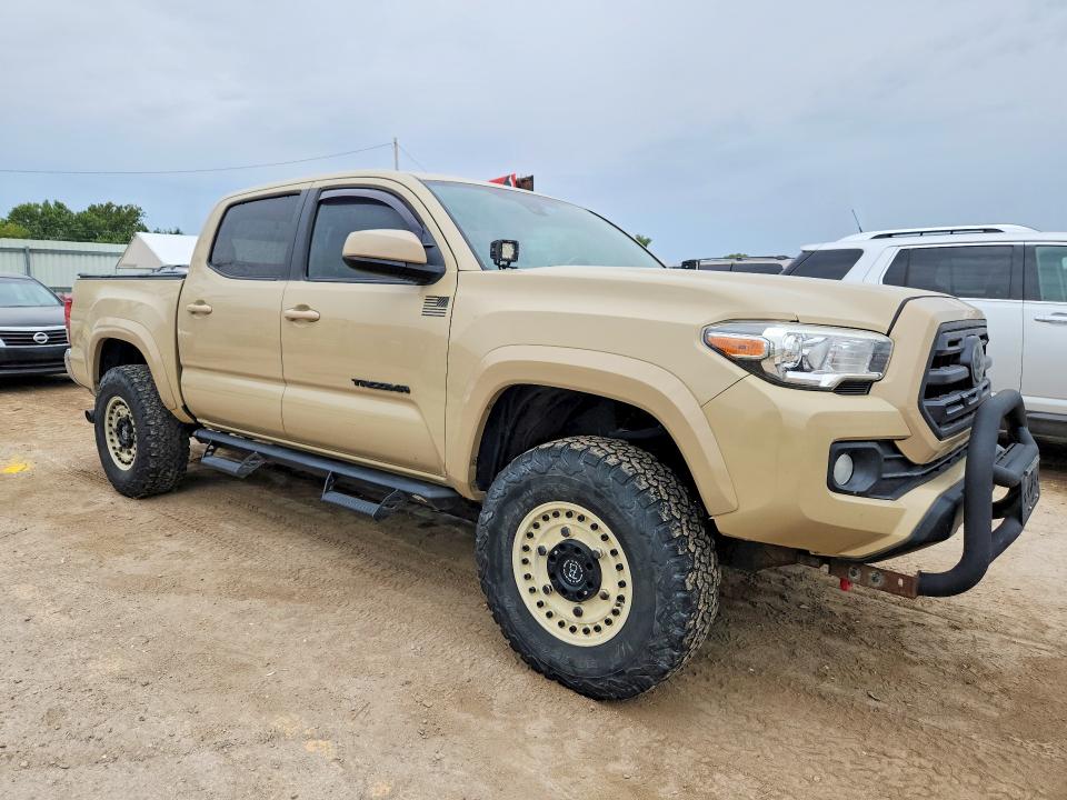 Снимка 4 от търг – 2018 TOYOTA TACOMA с VIN 5TFAZ5CN1JX066807