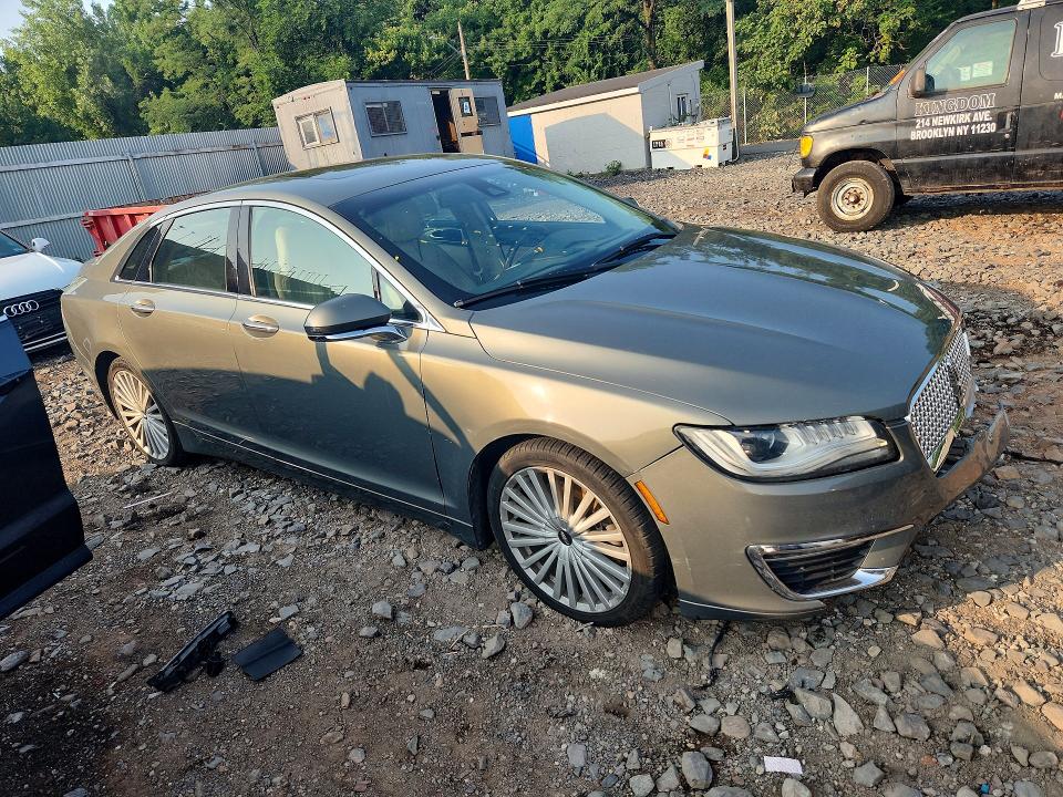 Photo 4 from auction – 2017 LINCOLN MKZ with VIN 3LN6L5FC8HR626998