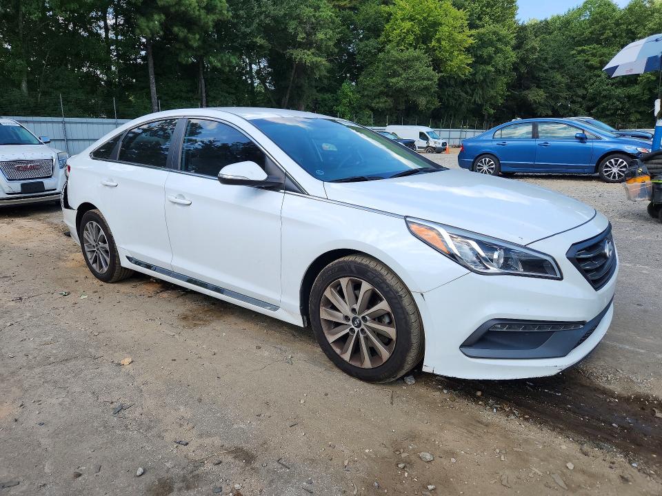 Снимка 4 от търг – 2015 HYUNDAI SONATA с VIN 5NPE34AF2FH091940