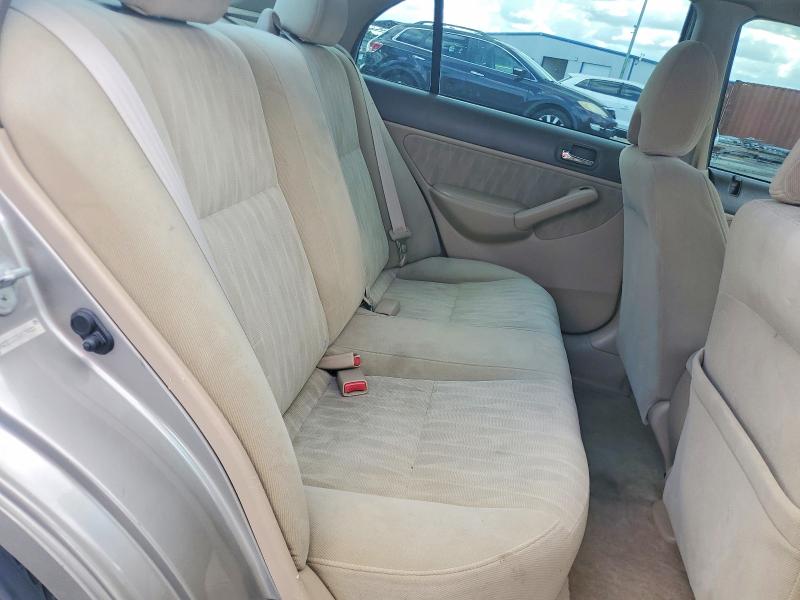 Photo 10 from auction – 2005 HONDA CIVIC with VIN 2HGES16535H579403