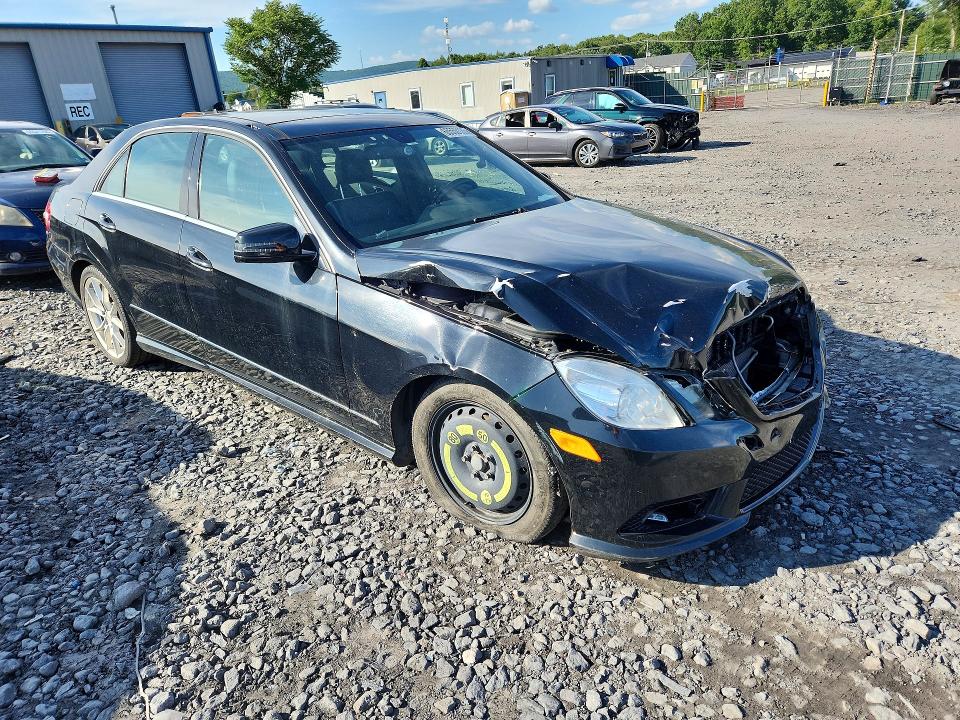 Photo 4 from auction – 2011 MERCEDES-BENZ E with VIN WDDHF8HB9BA378858