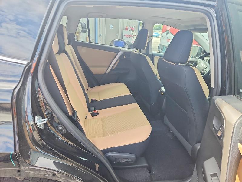 Photo 11 from auction – 2016 TOYOTA RAV4 with VIN 2T3RFREV0GW527671