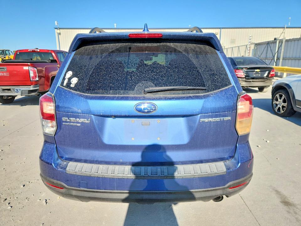 Photo 6 from auction – 2018 SUBARU FORESTER with VIN JF2SJAGC7JH475838