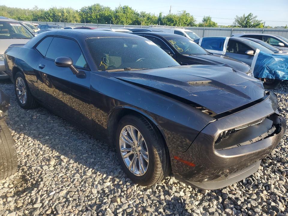Photo 4 from auction – 2019 DODGE CHALLENGER with VIN 2C3CDZAG6KH751544