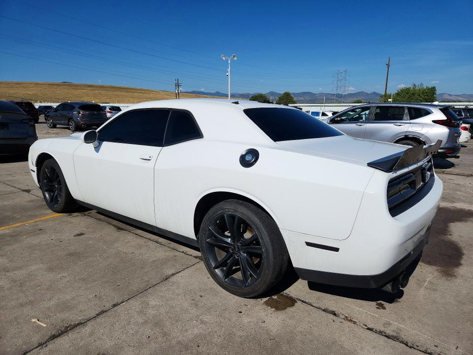 Снимка 2 от търг – 2018 DODGE CHALLENGER с VIN 2C3CDZAG5JH172267