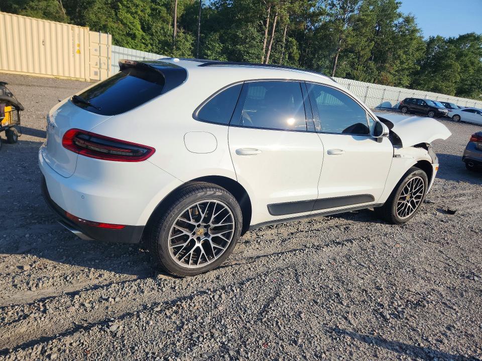 Photo 3 from auction – 2018 PORSCHE MACAN with VIN WP1AA2A5XJLB03688