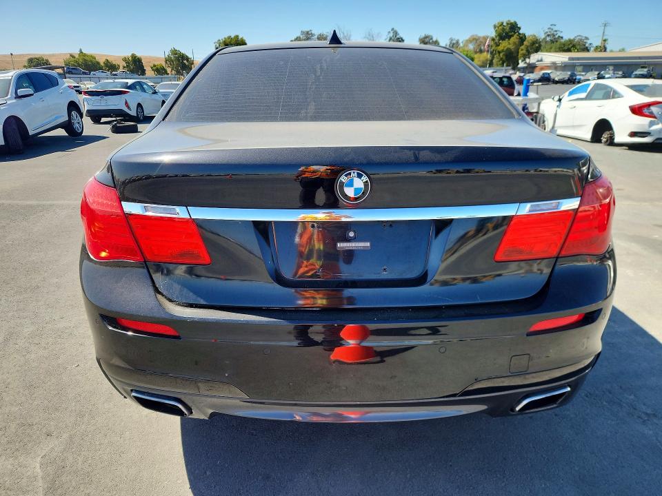 Photo 6 from auction – 2011 BMW 750 with VIN WBAKB8C55BCY65473