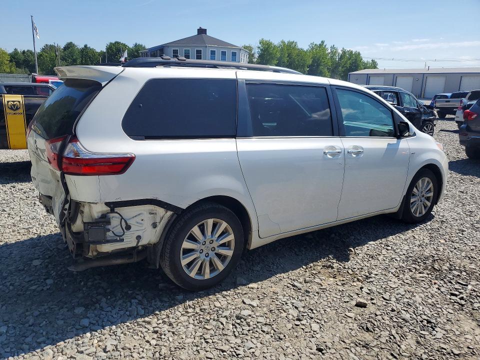 Photo 3 from auction – 2017 TOYOTA SIENNA with VIN 5TDDZ3DC3HS180595