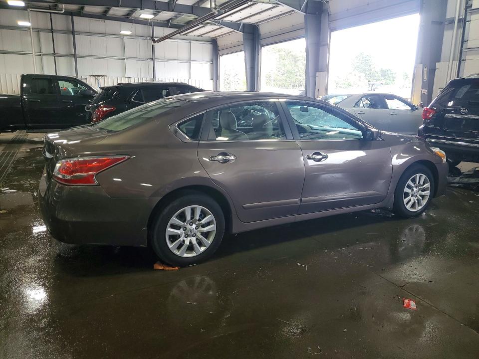 Photo 3 from auction – 2014 NISSAN ALTIMA with VIN 1N4AL3AP3EN214845