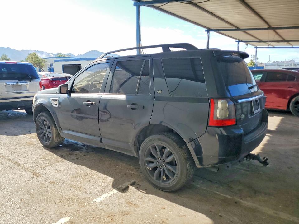 Photo 2 from auction – 2011 LAND ROVER LR2 with VIN SALFR2BN6BH263403