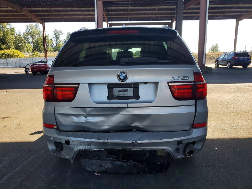 Photo 6 from auction – 2011 BMW X5 with VIN 5UXZW0C56BL658404